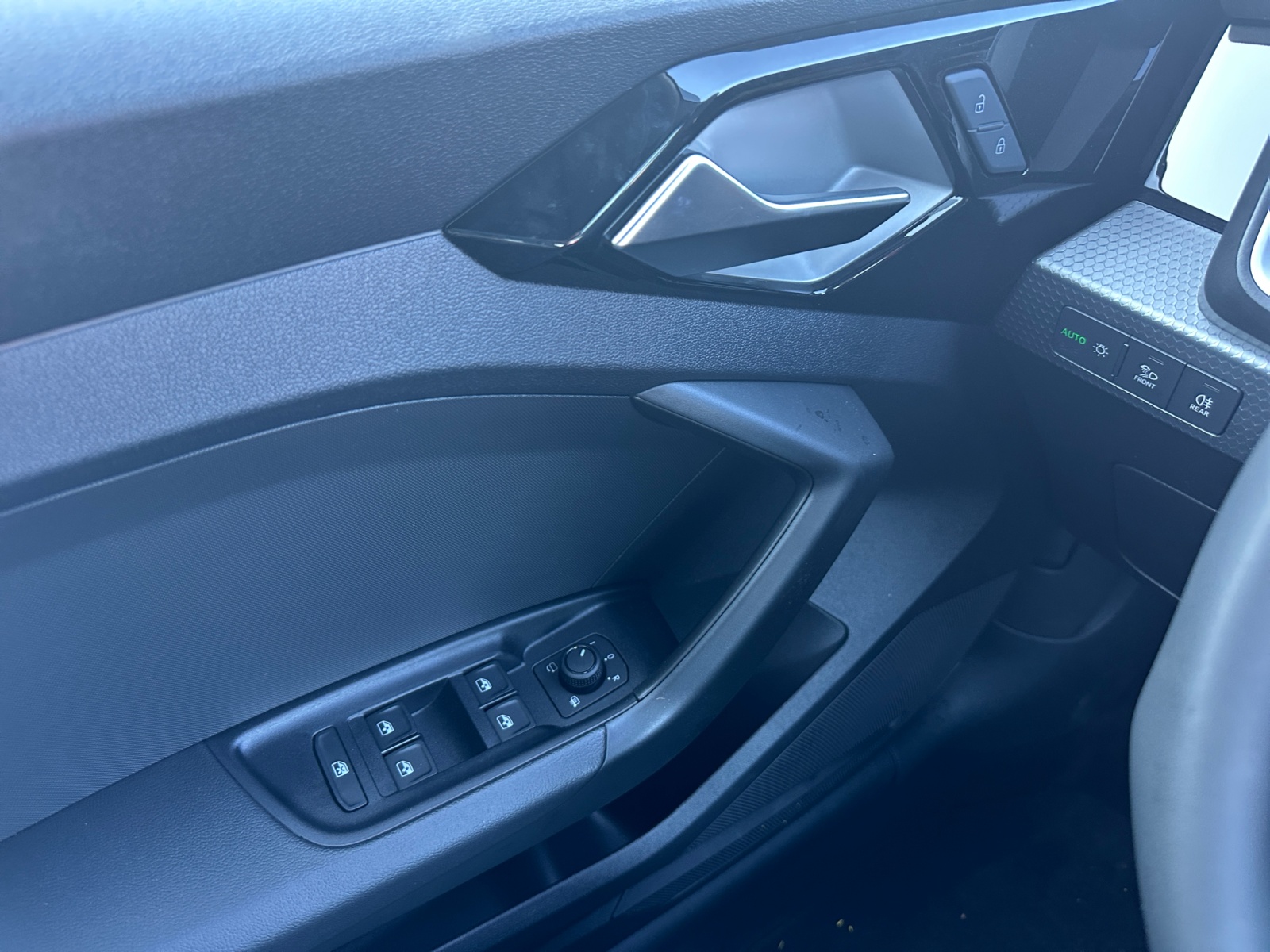 Foto 1 - Audi A1 Sportback 30 TFSI S tronic S line Rückfahrk MMI Navi Klima Regensens, Gletscherweiß